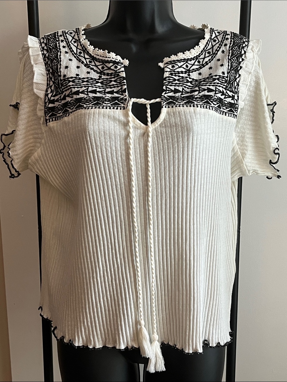 NWT Chelsea & Theodore blouse